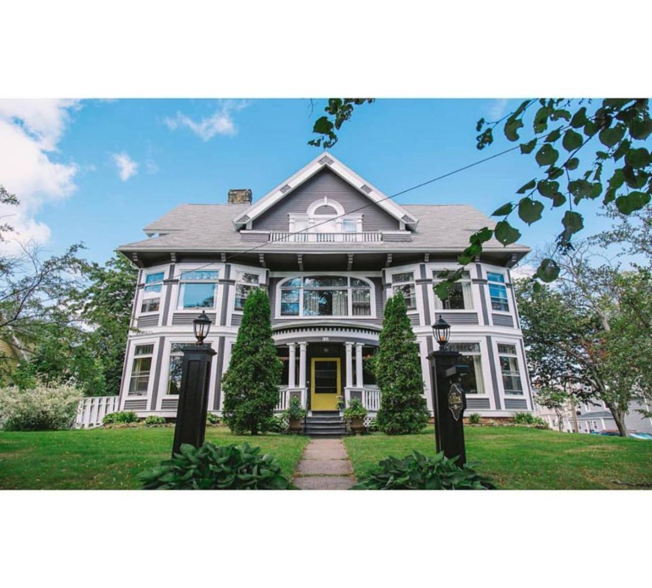 Fairholm Boutique Inns Charlottetown Bilik gambar